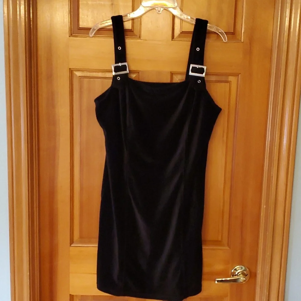 No Boundaries Juniors Black Velvet Ribbed Buckle Overall Dress Size 3X‎ (21)